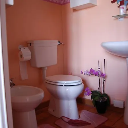 S'andriana Nocleg ze śniadaniem *