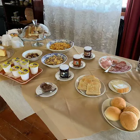 S'andriana Nocleg ze śniadaniem *